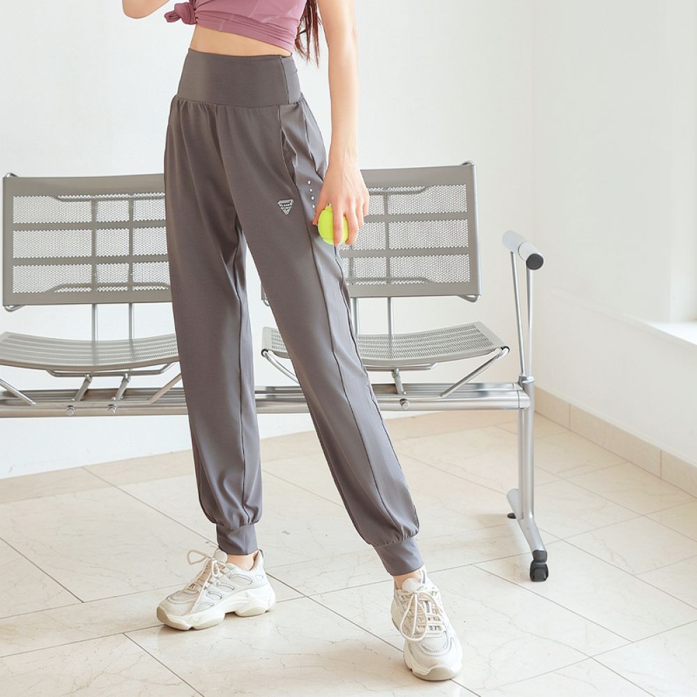Schnell trocknende, elastische – Running Gear Junior Bewertung und Preis